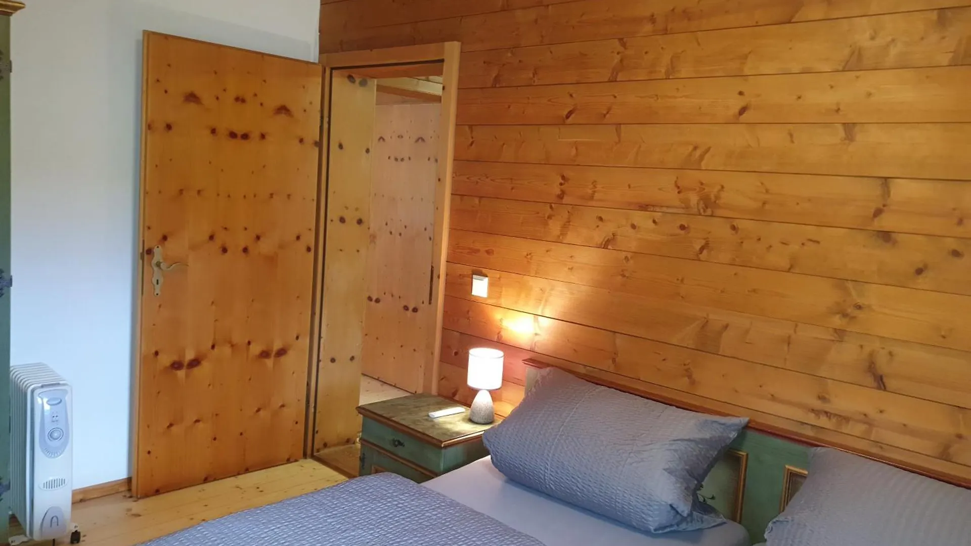 Holiday home Haus Bachrauschen Villa Kirchanschoring Germany